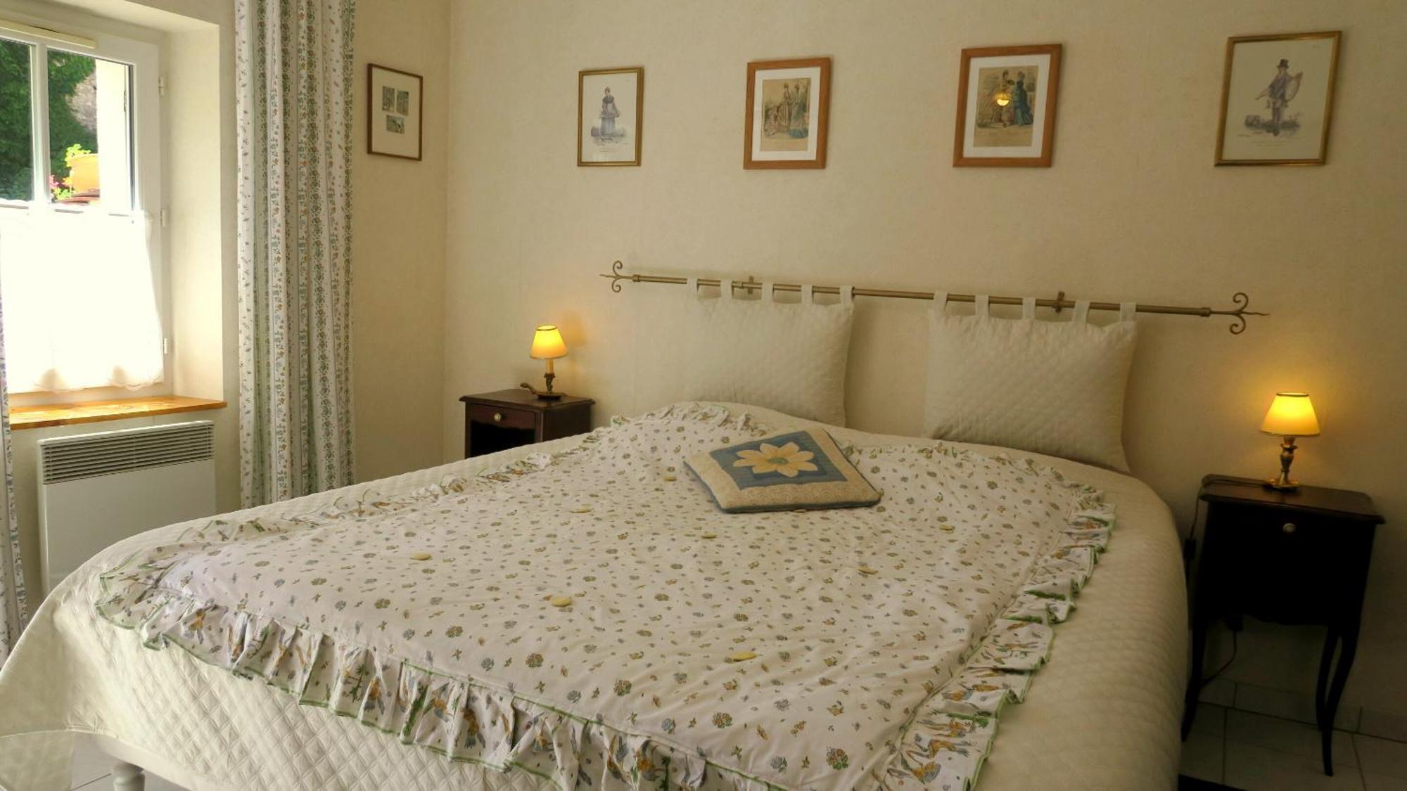 Les Salamandres, Chambres D'Hotes Pres De Chambord Montlivault Bilik gambar